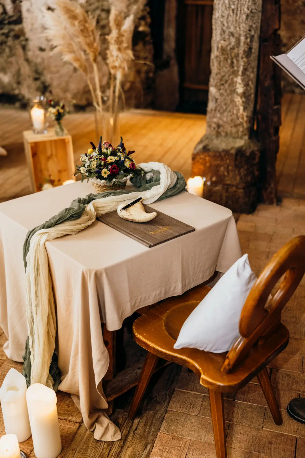 Eine Standesamt Außenstelle in den Bergen.